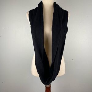 NWT JC Penney Reversible Wear 3-Way Infinite Scarf